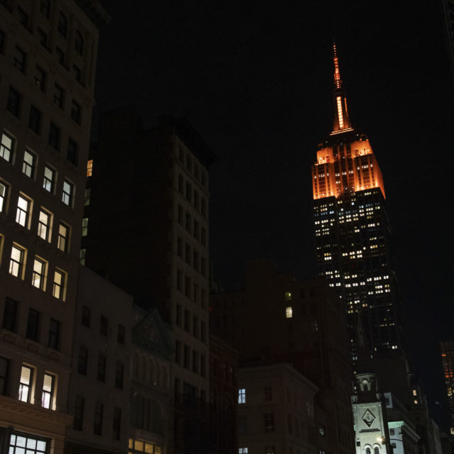 Eagles wear orange to honor survivors and victims of gun violence